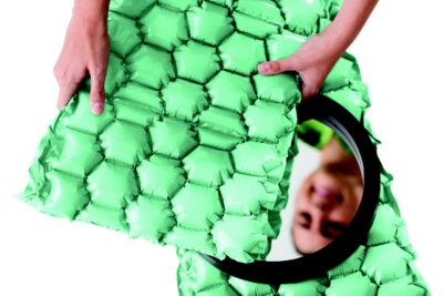 woman holding recycled inflatable cushioning